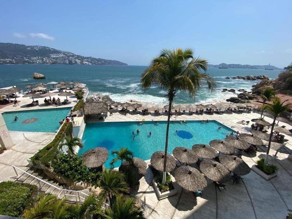Hotel Torres Gemelas Vista Al Mar A Pie De Playa Acapulco Ngoại thất bức ảnh
